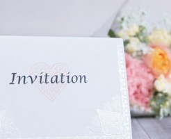 結婚式　招待状　返信